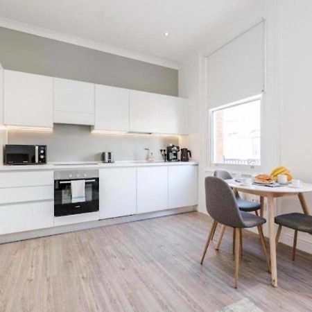 Babylon Piccadilly Appartement Londen Buitenkant foto